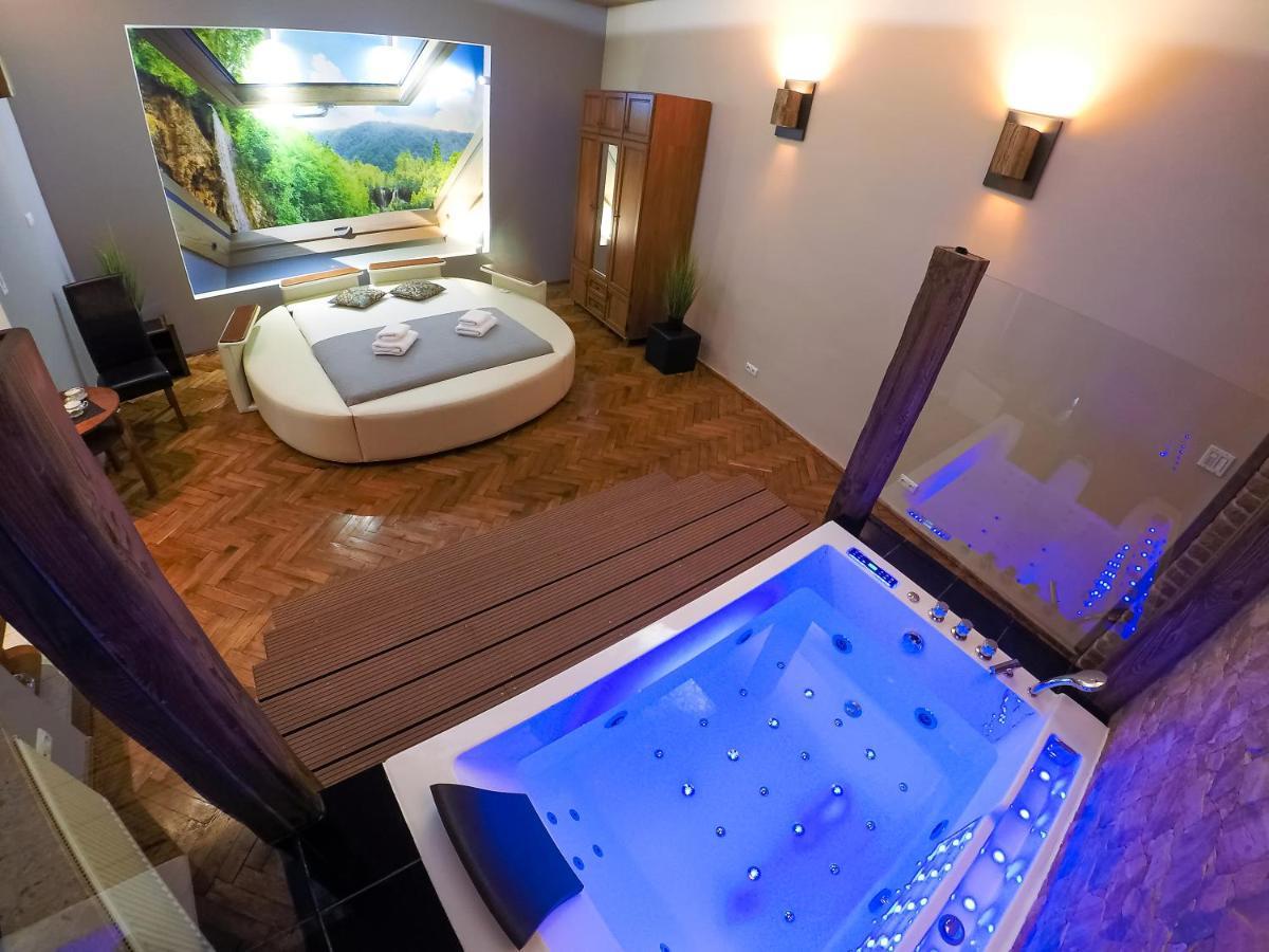 Apartahotel Z Jacuzzi Rynek