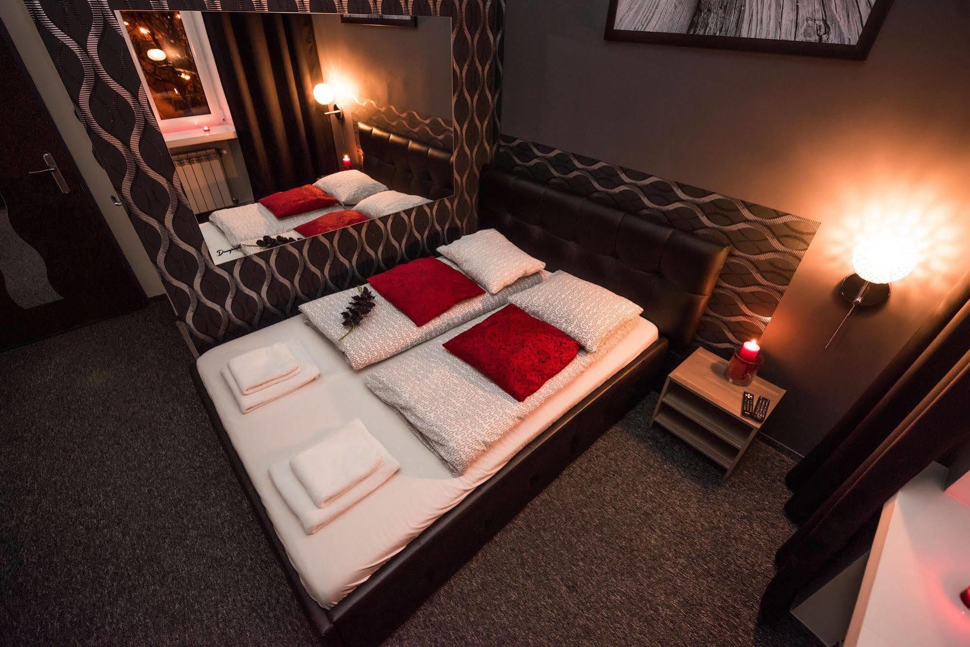 Z Jacuzzi Rynek Apartahotel 3*